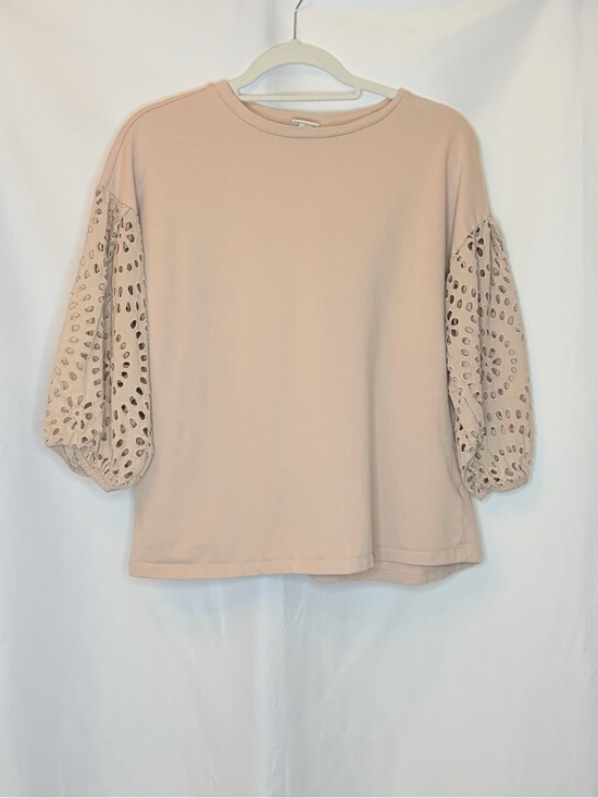 a new day Tops - A New Day Puff Sleeve Eyelet Tee in Soft Tan